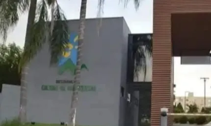 Apartamento Colinas da Mantiqueira Inteiro PLANEJADO e Sacada, 2 quartos e 1 gar