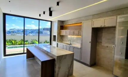 Condomínio vale das águas casa térrea com 4 suítes, escritório, piscina aquecida e 4 vagas