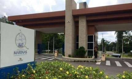 Vendo Terreno no condomínio Quinta das Marinas, 250m², Ponta Negra