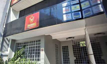 Vendo prédio Comercial na Av. Joaquim Nabuco com 3 andares, Centro