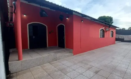 Alugo Casa localizada no Conjunto Colina localizado no Aleixo