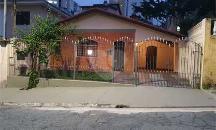 Casa para Locação no Bosque da Saúde com 150m², com 1 suíte, 1 vaga