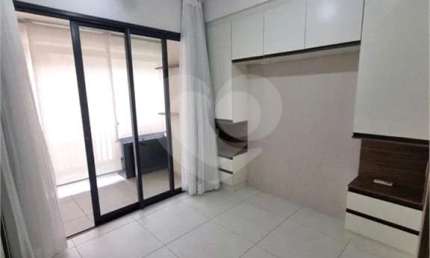 Kitnet / Stúdio para alugar na Rua Doutor Penaforte Mendes, 160, Bela Vista, São Paulo