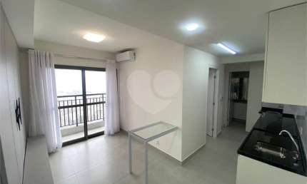 Apartamento com 2 quartos para alugar na Rua Ibitirama, 166, Vila Prudente, São Paulo