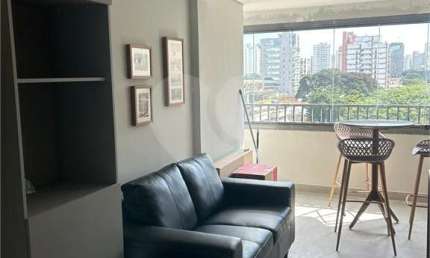 Apartamento mobiliado para alugar em Moema, em condomínio-clube