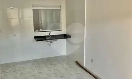 Apartamento para Locação com 44m² - Cidade Patriarca.