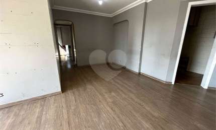 Apartamento com 3 quartos para alugar na Rua Ibitirama, 1700, Vila Prudente, São Paulo