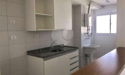 Apartamento com 2 quartos para alugar na Rua Domingos Paiva, 206, Brás, São Paulo