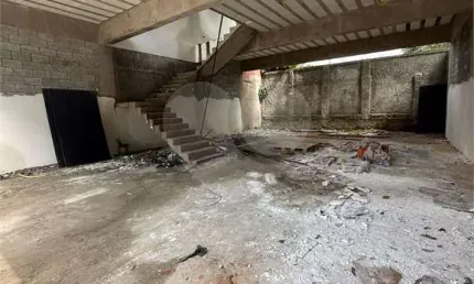 Prédio para alugar na Rua Emília Marengo, 1228, Mooca, São Paulo