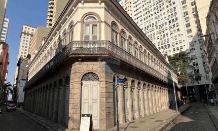 Casa comercial para alugar na Rua Miguel Couto, 98, Centro, Rio de Janeiro