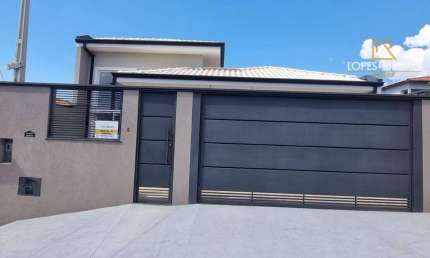 Casa para venda em Residencial Vila Di Capri de 158.00m² com 3 Quartos, 1 Suite e 2 Garagens