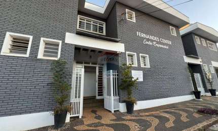 Sala comercial para alugar na Rua Doutor Ferdinando Delamain, 20, Centro, Araras