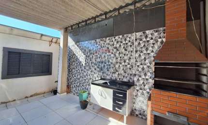 Casa para venda em Santa Terezinha de 100.00m² com 3 Quartos e 4 Garagens