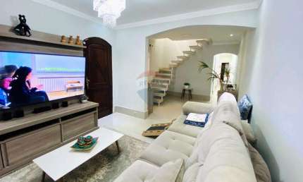 Casa para venda em Jardim Planalto de 170.00m² com 3 Quartos, 2 Suites e 2 Garagens