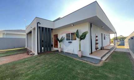 Chácara para alugar em Condomínio Chácara Grota Azul de 499.00m² com 3 Quartos, 2 Suites e 5 Garagens