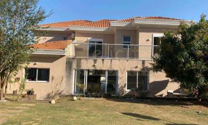 Casa para venda em Nova Higienópolis de 400.00m² com 3 Quartos, 3 Suites e 6 Garagens