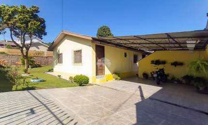Casa para venda em Roça Grande de 510.00m² com 4 Quartos e 3 Garagens