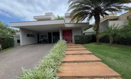 Casa de Condomínio para venda em Residencial Portal Dos Oitis de 358.00m² com 3 Quartos, 3 Suites e 4 Garagens