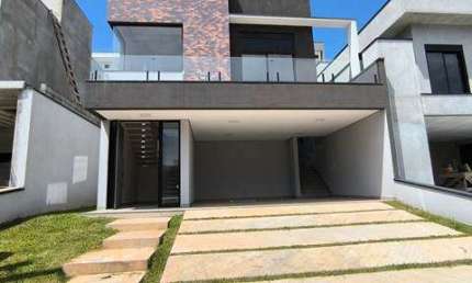 Casa para venda em Residencial Mosaico de 235.00m² com 3 Quartos, 3 Suites e 4 Garagens