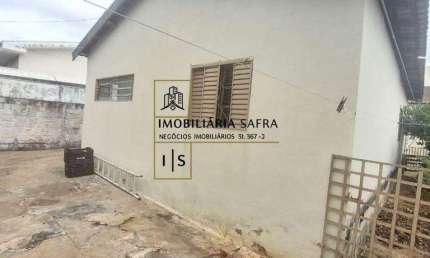 Casa para alugar em Cidade Nova de 60.00m² com 2 Quartos e 2 Garagens