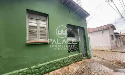 Casa para alugar em Centro de 80.00m² com 2 Quartos