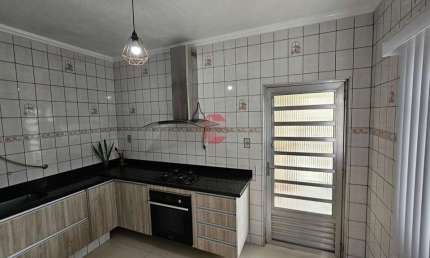 Casa para alugar em Vila Liberdade de 200.00m² com 3 Quartos, 2 Suites e 3 Garagens