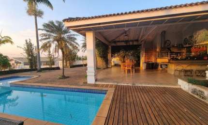 Casa de Condomínio para venda em Campestre de 400.00m² com 3 Quartos, 3 Suites e 4 Garagens