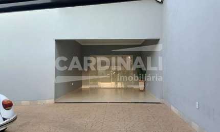 Casa para venda em Jardim Eliana de 173.00m² com 3 Quartos, 2 Suites e 4 Garagens