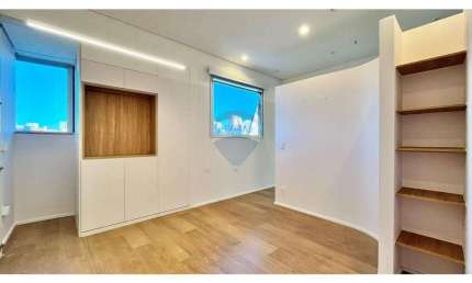 Sala Comercial para venda em Jardim Botânico de 51.00m² com 1 Garagem