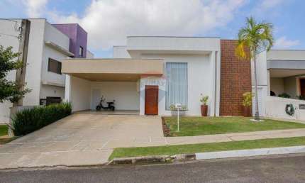 Casa de Condomínio para venda em Parque Esplanada de 182.31m² com 3 Quartos, 3 Suites e 4 Garagens