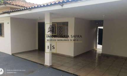 Casa para alugar em Bom Jardim de 100.00m² com 3 Quartos e 2 Garagens