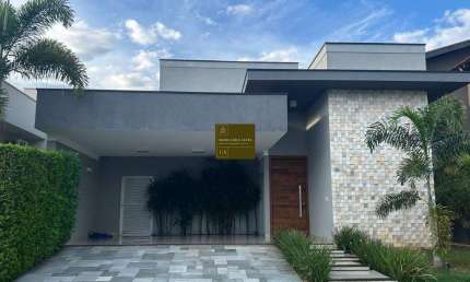 Casa para alugar em Loteamento Village Mirassol de 200.00m² com 3 Quartos, 1 Suite e 4 Garagens