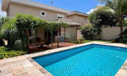 Casa para venda em Vila Do Golf de 269.00m² com 4 Quartos, 4 Suites e 4 Garagens