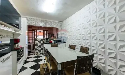 Casa para venda em Parque Tiradentes de 91.00m² com 3 Quartos e 1 Suite