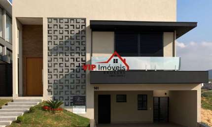 Casa de Condomínio para venda em Jardim Novo Mundo de 246.00m² com 3 Quartos, 2 Suites e 2 Garagens
