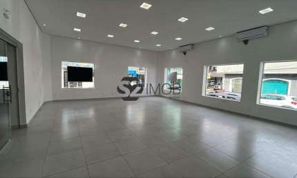 Casa para alugar em Centro de 200.00m² com 1 Quarto e 2 Garagens