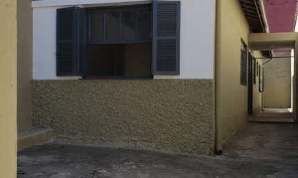 Casa para alugar em Assunção de 78.00m² com 2 Quartos e 1 Garagem