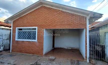 Casa para venda em Vila Biagioni (vila Xavier) de 107.00m² com 3 Quartos e 2 Garagens