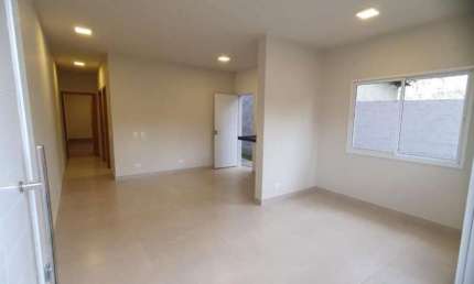 Casa para venda em Jardim Europa de 150.00m² com 2 Quartos, 1 Suite e 2 Garagens