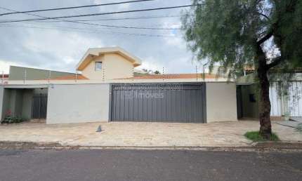 Prédio Comercial para venda e aluguel em Vila Harmonia de 359.00m² com 4 Quartos, 3 Suites e 6 Garagens