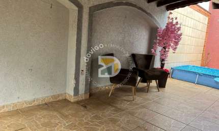 Casa para venda em Jardim Santa Terezinha de 157.00m² com 2 Quartos, 1 Suite e 3 Garagens
