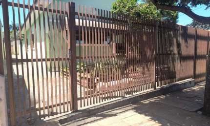 Casa para venda em Jardim Santa Angelina de 194.00m² com 3 Quartos e 2 Garagens