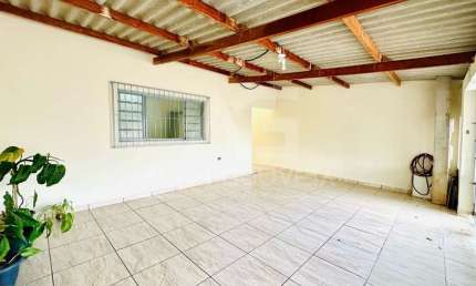 Casa para venda em Residencial Faculdade de 141.88m² com 3 Quartos, 1 Suite e 2 Garagens