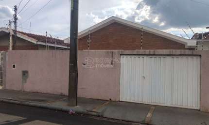 Casa para venda em Vila Xavier (vila Xavier) de 173.00m² com 3 Quartos, 1 Suite e 2 Garagens