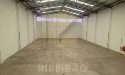 Galpão / Depósito / Armazém para alugar em Jardim Paschoal Innecchi de 1130.00m² com 1 Quarto, 1 Suite e 5 Garagens
