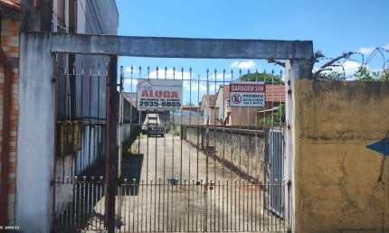 Casa para alugar em Vila Curuçá de 50.00m² com 2 Quartos e 1 Garagem