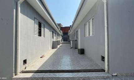 Casa para alugar em Parque Santa Rita de 30.00m² com 1 Quarto