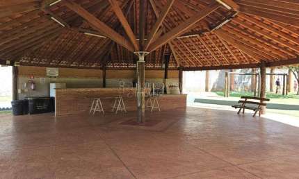 Casa de Condomínio para venda em Jardim Zavanella de 164.00m² com 3 Quartos, 1 Suite e 2 Garagens