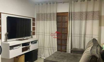 Casa para venda em Jardim Veloso de 280.00m² com 3 Quartos, 1 Suite e 2 Garagens