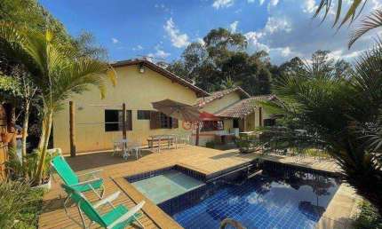 Casa para venda em Chácara Dos Junqueiras de 220.00m² com 4 Quartos, 1 Suite e 6 Garagens